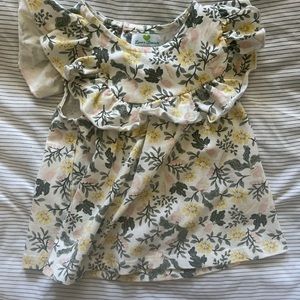 Super sweet floral blouse